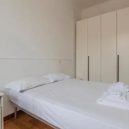 Sweet Flat Near Bocconi Tibaldi 66 Apartment Milan